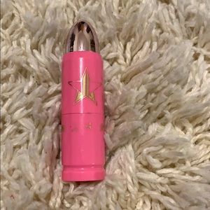 Jeffree Star lipstick in the shade ‘Celebrity Skin